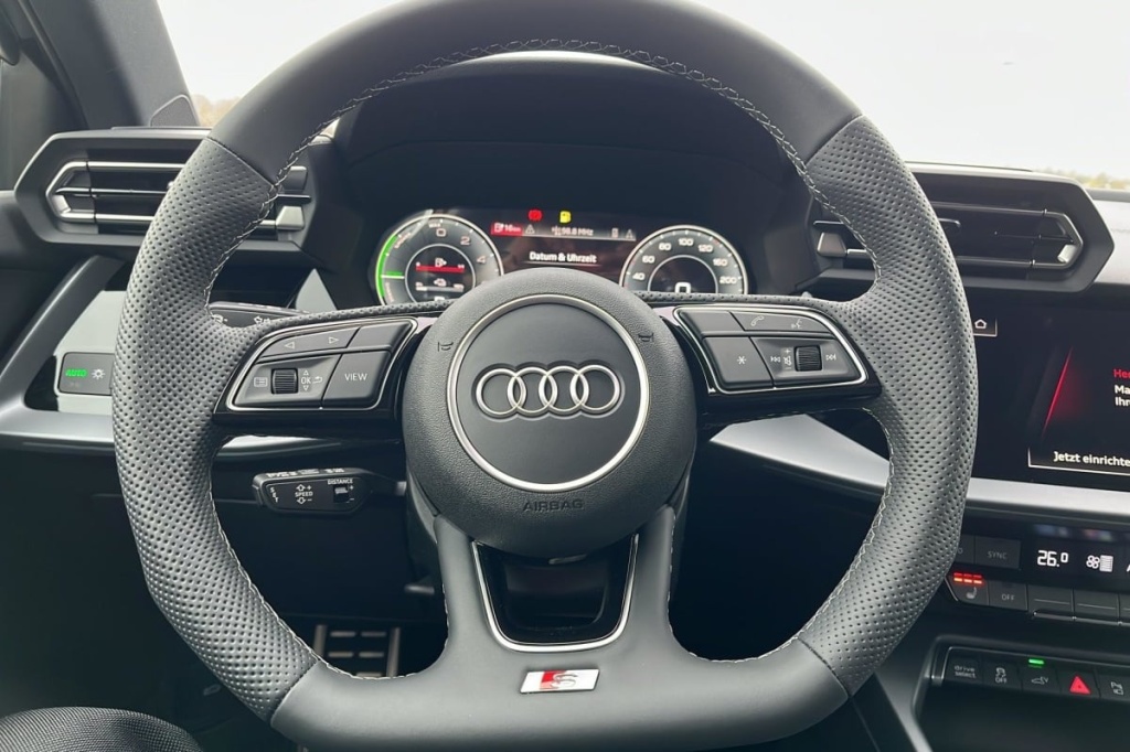 AUDI A3 Sportback 45 TFSI E HYBRIDE RECHARGEABLE 272 S TRONIC 6 S LINE - ref: 1-358906 - Photo 14