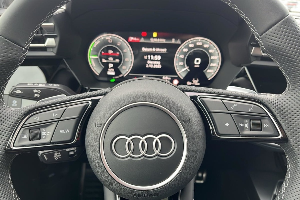 AUDI A3 Sportback 45 TFSI E HYBRIDE RECHARGEABLE 272 S TRONIC 6 S LINE - ref: 1-358906 - Photo 15