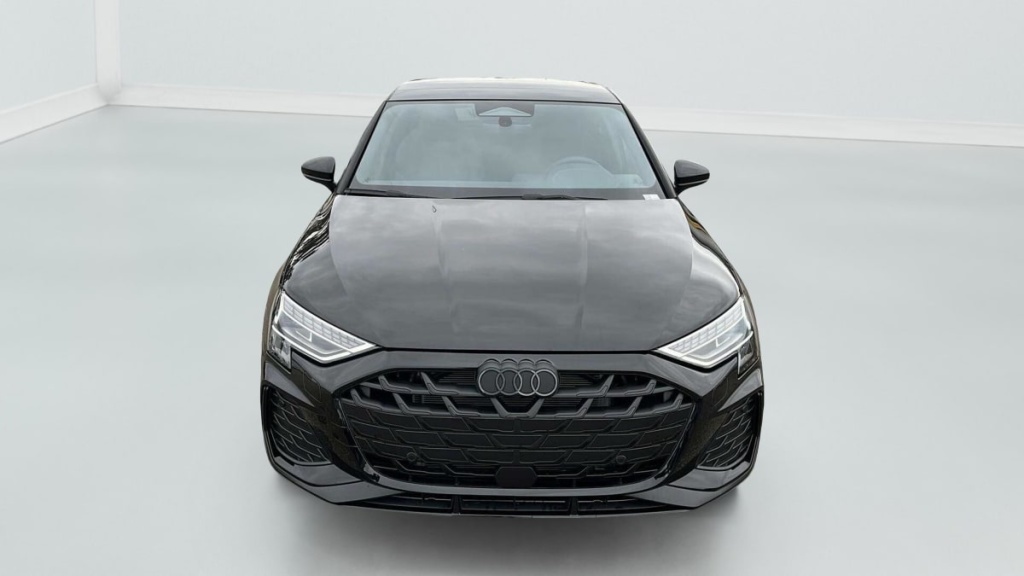 AUDI A3 Sportback 45 TFSI E HYBRIDE RECHARGEABLE 272 S TRONIC 6 S LINE - ref: 1-358906 - Photo 2