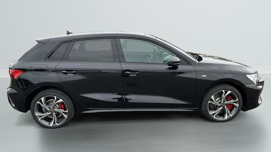 AUDI A3 Sportback 45 TFSI E HYBRIDE RECHARGEABLE 272 S TRONIC 6 S LINE - ref: 1-358906 - Photo 8