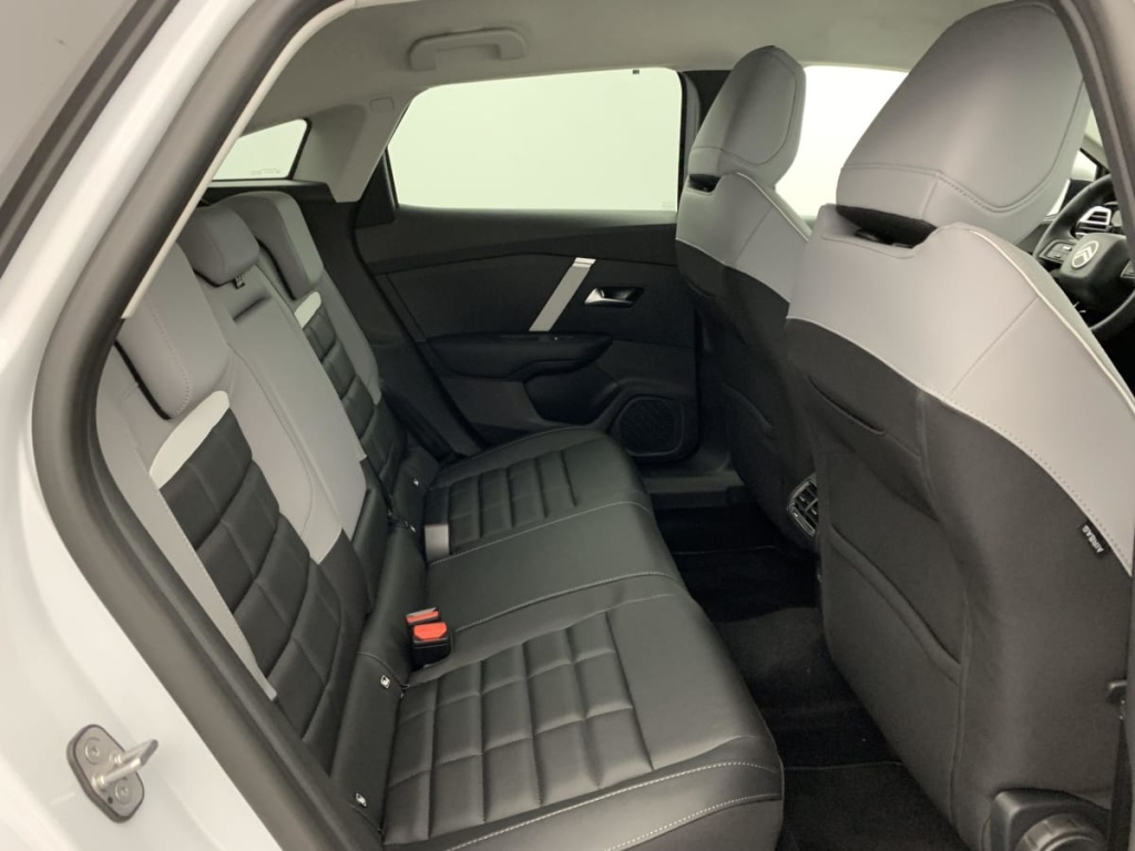 CITROEN C4 Hybride 145 e-DCS6 Max - ref: 1-359021 - Photo 10