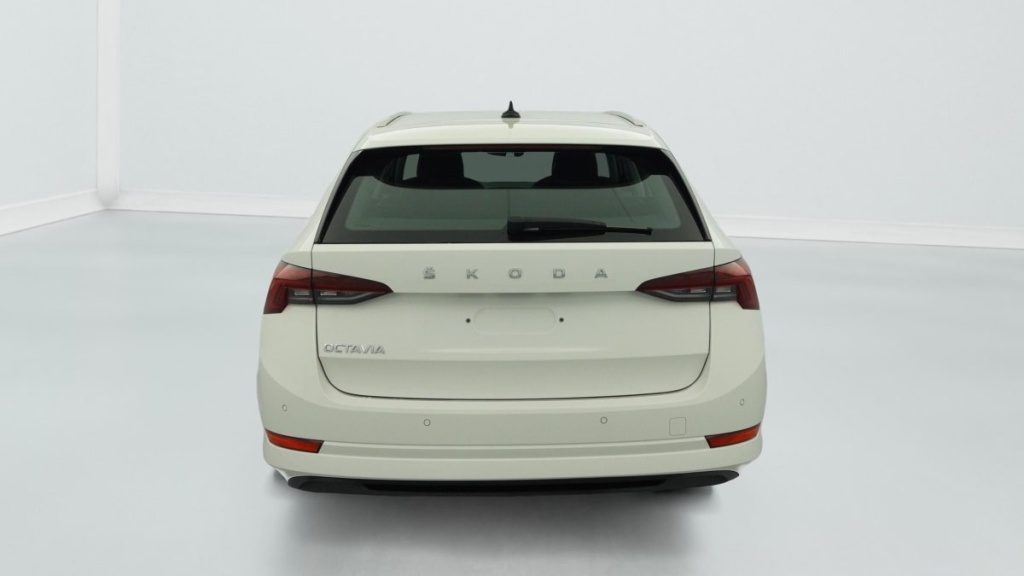 SKODA Octavia Combi 2.0 TDI 150 ch DSG7 Ambition - ref: 1-359262 - Photo 6