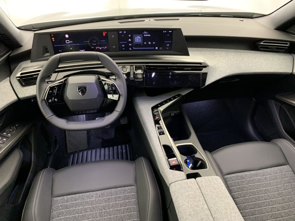 PEUGEOT 5008 Hybrid 145 e-DCS6 Allure - ref: 1-359448 - Photo 15