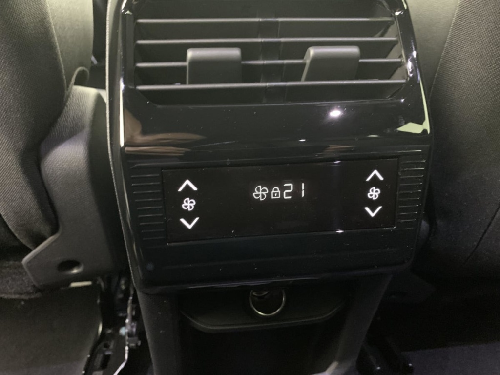 PEUGEOT 5008 Hybrid 145 e-DCS6 Allure - ref: 1-359448 - Photo 20