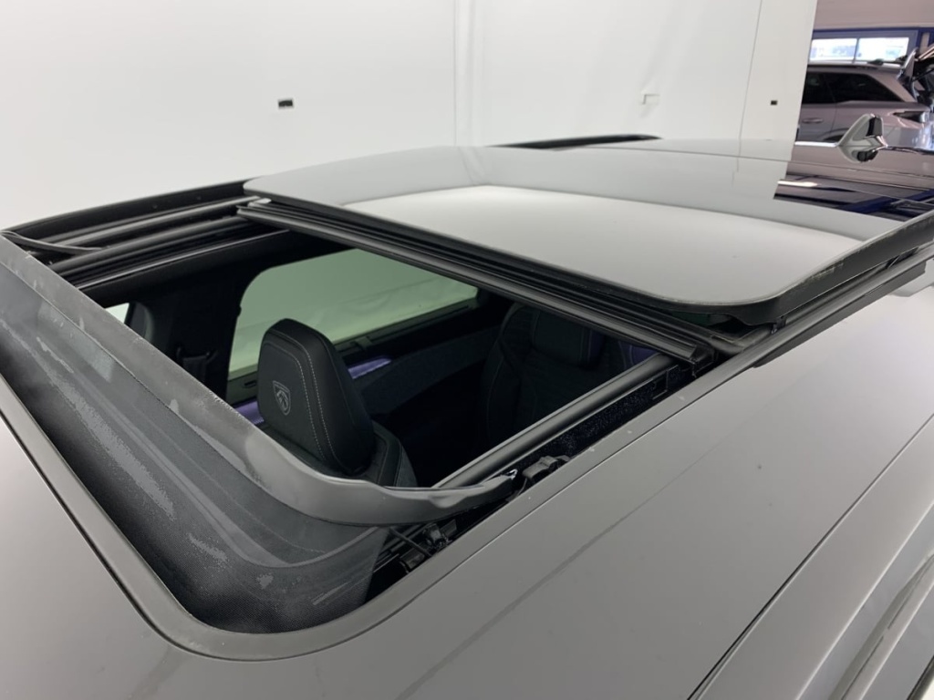 PEUGEOT 5008 Hybrid 145 e-DCS6 GT - ref: 1-359477 - Photo 19