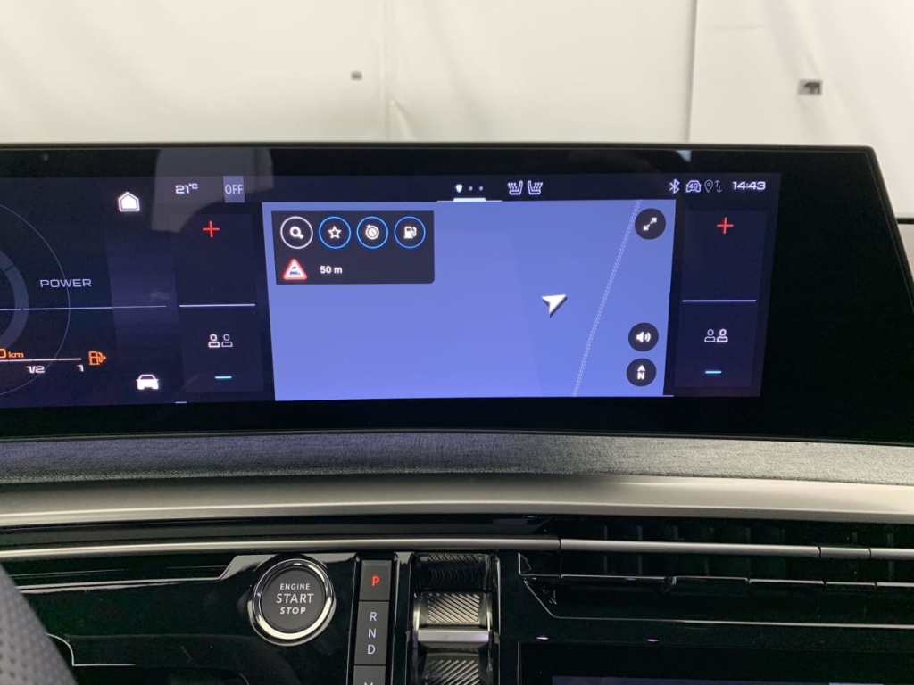 PEUGEOT 5008 Hybrid 145 e-DCS6 GT - ref: 1-359484 - Photo 17