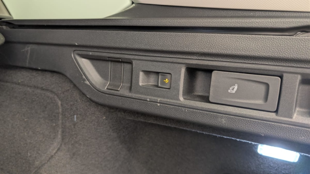 VOLKSWAGEN Passat SW 1.5 ETSI OPF 150 DSG7 LIFE PLUS - ref: 1-359489 - Photo 20