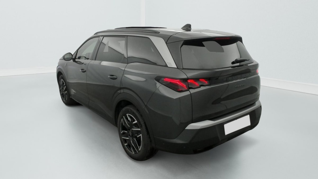 PEUGEOT 5008 Hybrid 145 e-DCS6 GT - ref: 1-359491 - Photo 5