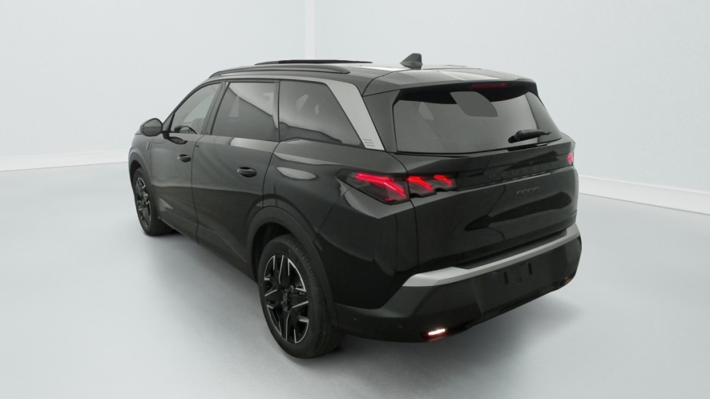 PEUGEOT 5008 Hybrid 145 e-DCS6 GT - ref: 1-359493 - Photo 5