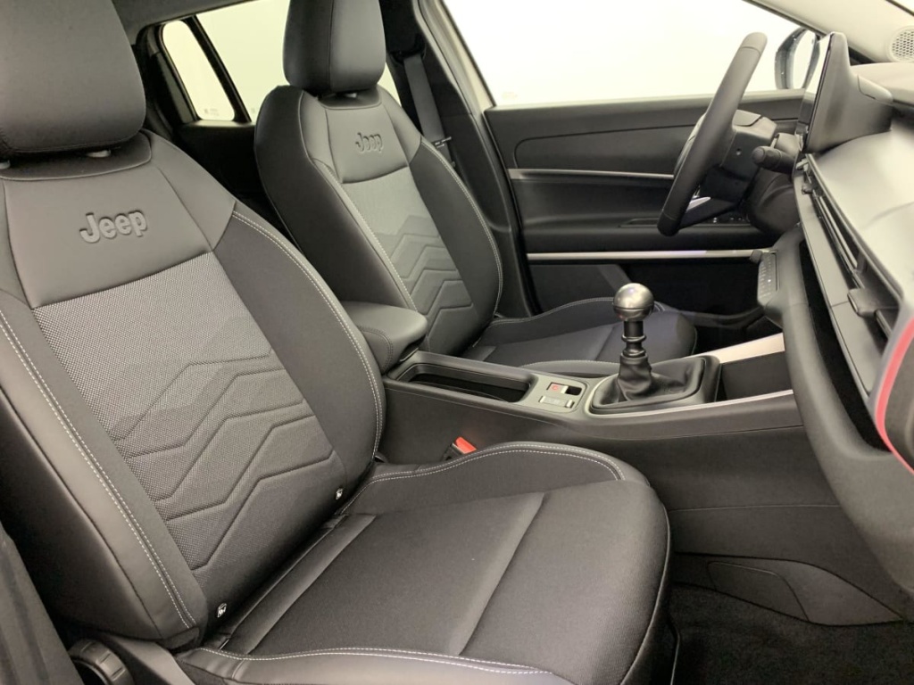 JEEP Avenger 1.2 Turbo T3 100 ch Summit - ref: 1-359530 - Photo 9