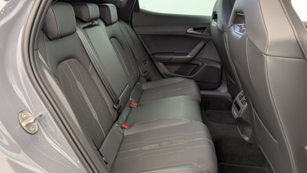 CUPRA Formentor 1.4 e-HYBRID 204 ch DSG6 V - ref: 1-359541 - Photo 10