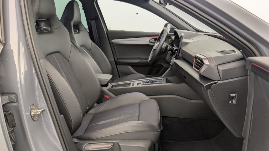 CUPRA Formentor 1.4 e-HYBRID 204 ch DSG6 V - ref: 1-359541 - Photo 9