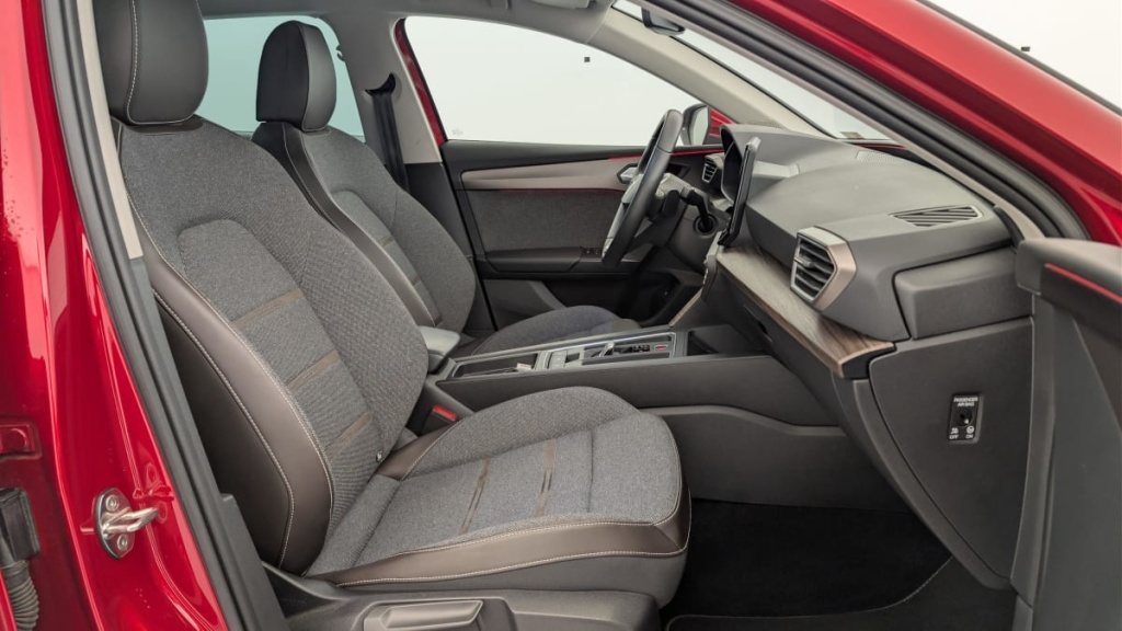 SEAT Leon E-HYBRID 204 CH DSG6 XCELLENCE - ref: 1-359662 - Photo 9