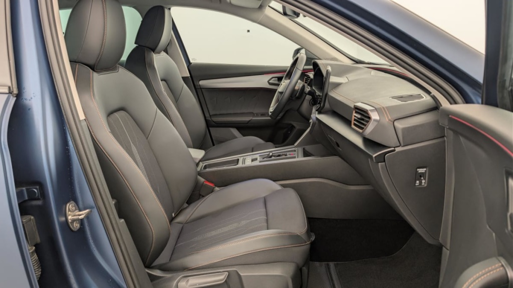 CUPRA Formentor 1.4 e-HYBRID 204 ch DSG6 V - ref: 1-359720 - Photo 9