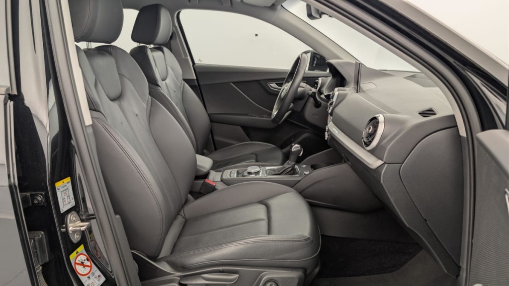 AUDI Q2 35 TDI 150 S tronic 7 quattro Design Luxe - ref: 1-359865 - Photo 9