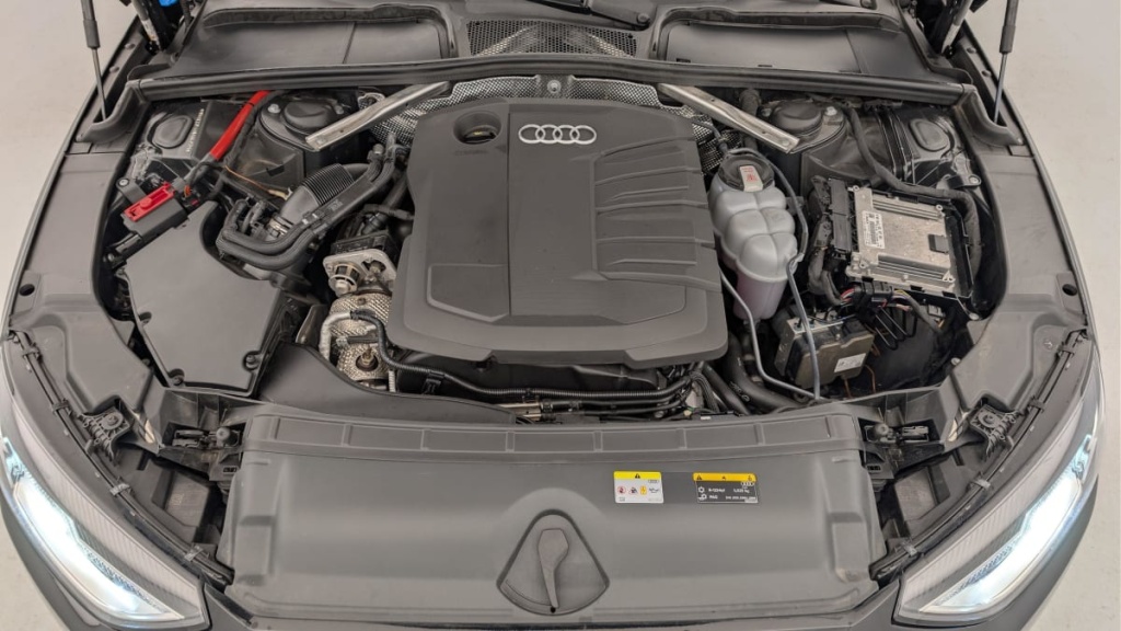 AUDI A4 Avant 35 TDI 163 S tronic 7 Design - ref: 1-360447 - Photo 19