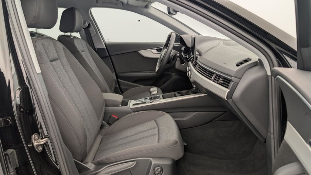 AUDI A4 Avant 35 TDI 163 S tronic 7 Design - ref: 1-360447 - Photo 9