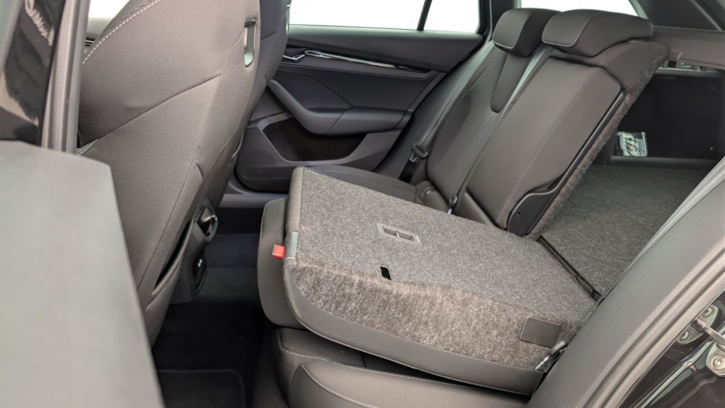 SKODA Octavia Combi 1.4 TSI PHEV iV 204 ch DSG6e Sportline - ref: 1-360510 - Photo 12