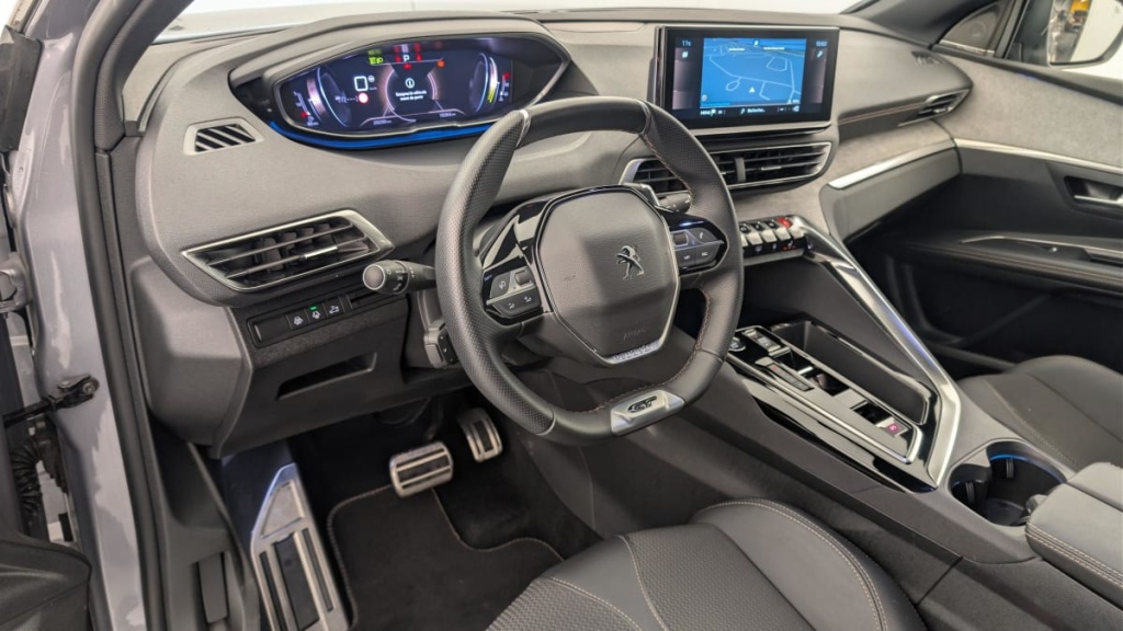 PEUGEOT 5008 Hybrid 136 e-DCS6 GT - ref: 1-360679 - Photo 15