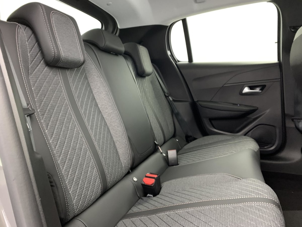 PEUGEOT 208 Hybrid 110 e-DCS6 Allure - ref: 1-360687 - Photo 10