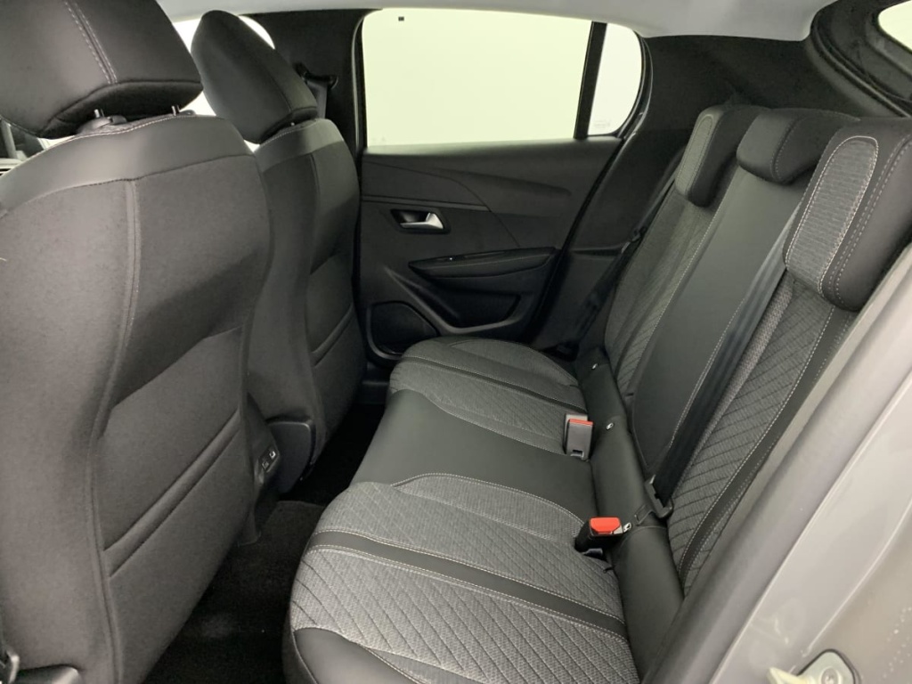 PEUGEOT 208 Hybrid 110 e-DCS6 Allure - ref: 1-360687 - Photo 17