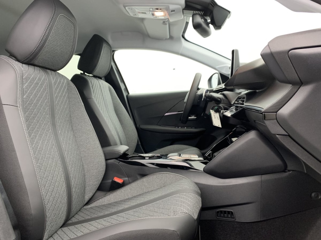 PEUGEOT 208 Hybrid 110 e-DCS6 Allure - ref: 1-360687 - Photo 9