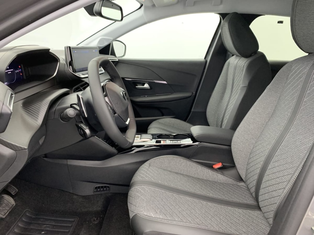 PEUGEOT 208 Hybrid 110 e-DCS6 Allure - ref: 1-360689 - Photo 18