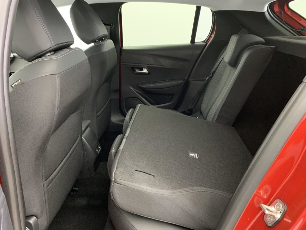 PEUGEOT 208 Hybrid 110 e-DCS6 Allure - ref: 1-360695 - Photo 12