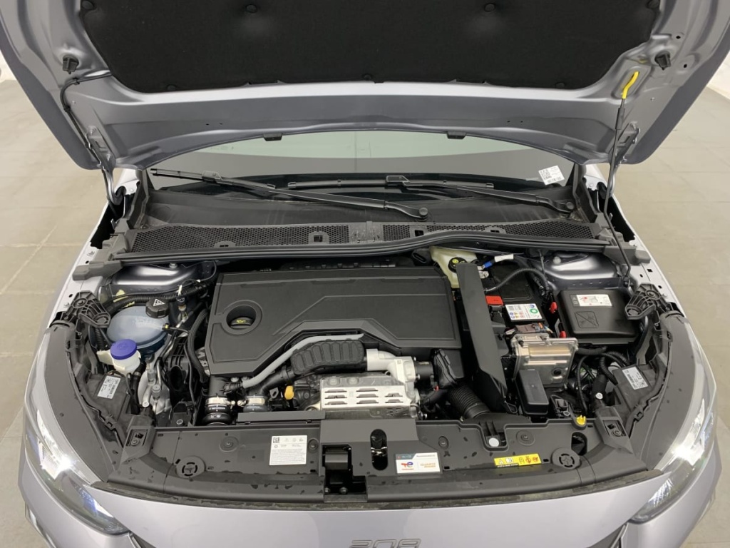 PEUGEOT 208 Hybrid 110 e-DCS6 Allure - ref: 1-360699 - Photo 20