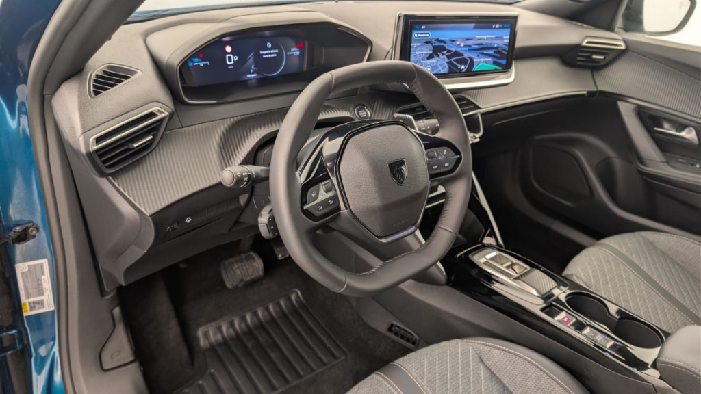 PEUGEOT 2008 Hybrid 136 e-DCS6 Allure - ref: 1-360716 - Photo 15