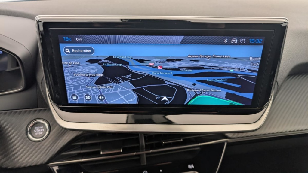 PEUGEOT 2008 Hybrid 136 e-DCS6 Allure - ref: 1-360716 - Photo 17