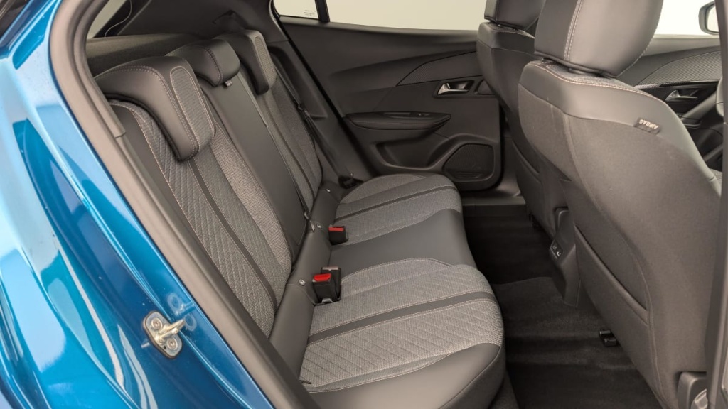 PEUGEOT 2008 Hybrid 136 e-DCS6 Allure - ref: 1-360719 - Photo 10