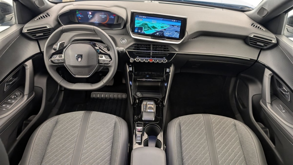 PEUGEOT 2008 Hybrid 136 e-DCS6 Allure - ref: 1-360719 - Photo 13