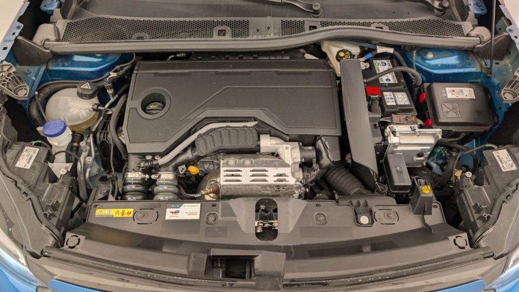 PEUGEOT 2008 Hybrid 136 e-DCS6 Allure - ref: 1-360719 - Photo 20