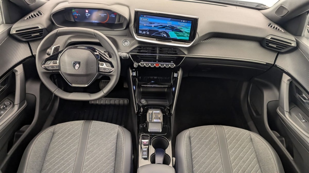 PEUGEOT 2008 Hybrid 136 e-DCS6 Allure - ref: 1-360730 - Photo 13