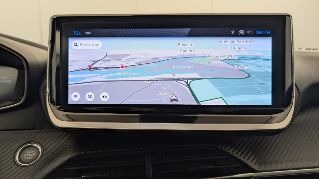 PEUGEOT 2008 Hybrid 136 e-DCS6 Allure - ref: 1-360730 - Photo 17