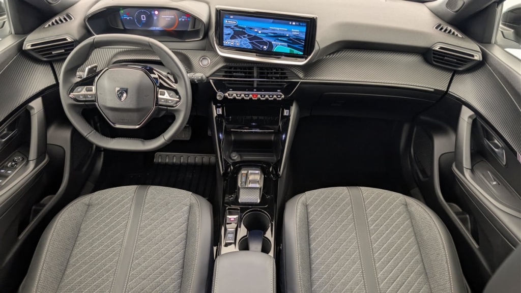 PEUGEOT 2008 Hybrid 136 e-DCS6 Allure - ref: 1-360739 - Photo 13