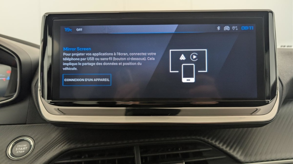 PEUGEOT 2008 Hybrid 136 e-DCS6 Allure - ref: 1-360744 - Photo 19