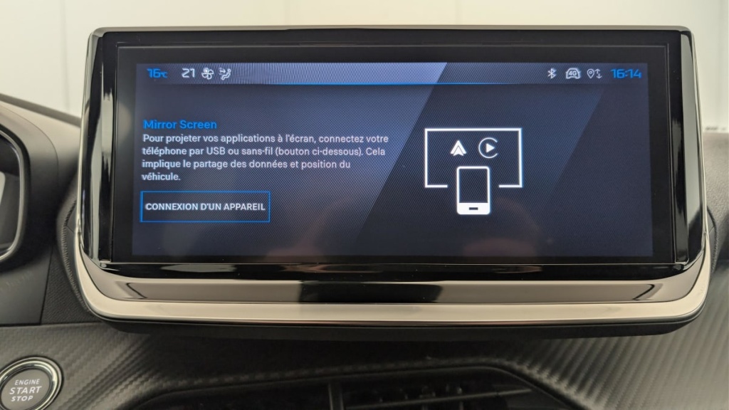 PEUGEOT 2008 Hybrid 136 e-DCS6 Allure - ref: 1-360745 - Photo 19