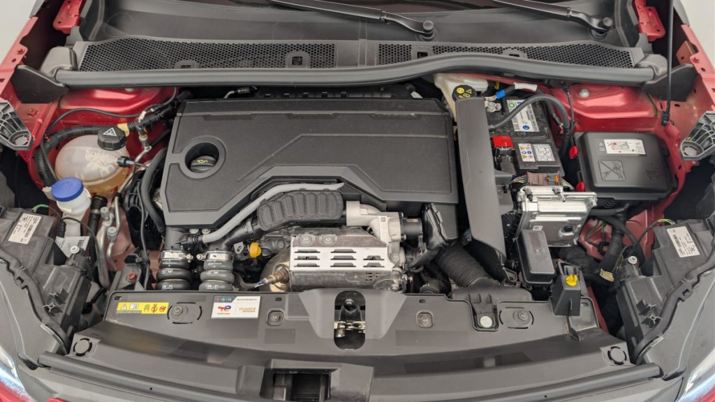 PEUGEOT 2008 Hybrid 136 e-DCS6 Allure - ref: 1-360750 - Photo 19