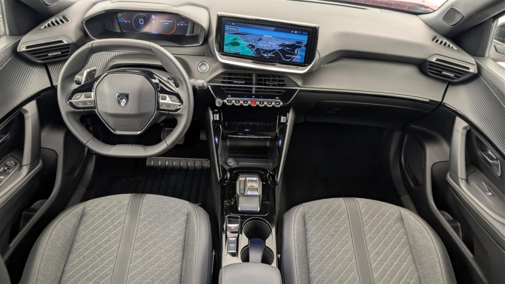 PEUGEOT 2008 Hybrid 136 e-DCS6 Allure - ref: 1-360751 - Photo 13