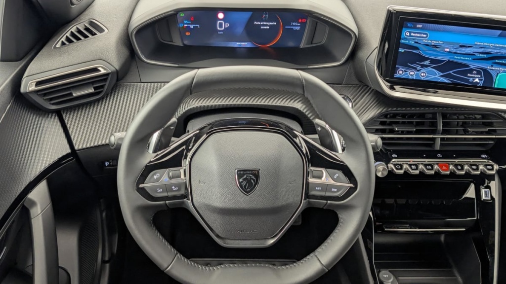 PEUGEOT 2008 Hybrid 136 e-DCS6 Allure - ref: 1-360758 - Photo 14