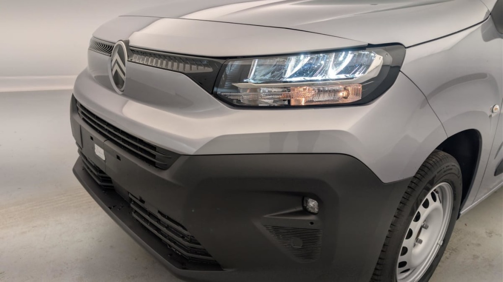 CITROEN Berlingo Van TAILLE XL 950KG BLUEHDI 130 S S EAT8 - ref: 1-360828 - Photo 17