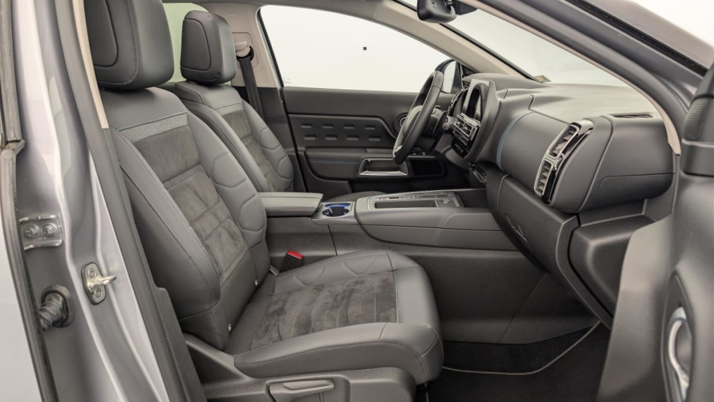 CITROEN C5 Aircross Hybride Rechargeable 225 e-EAT8 Shine - ref: 1-360873 - Photo 9