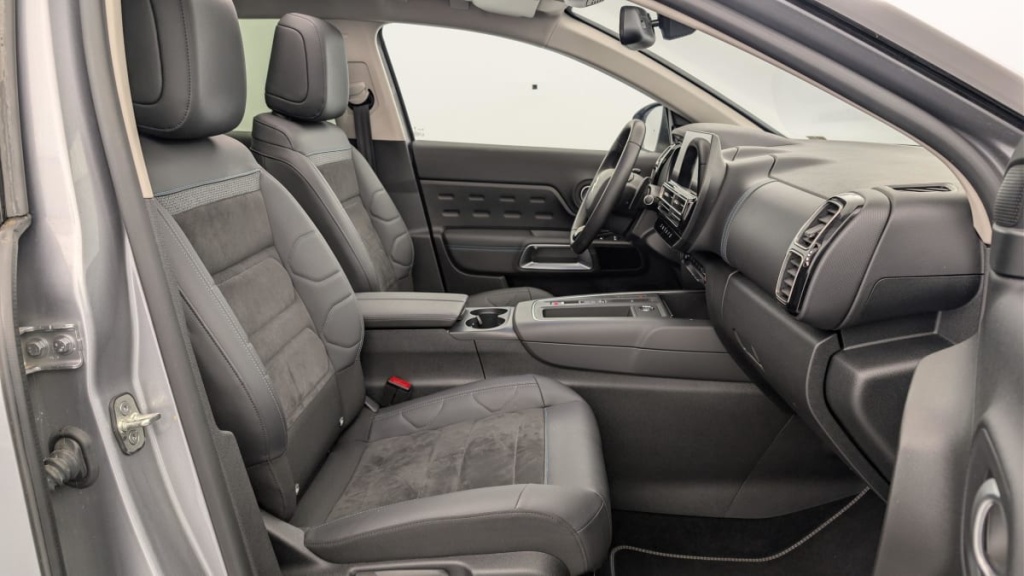 CITROEN C5 Aircross Hybride Rechargeable 225 e-EAT8 Shine - ref: 1-360877 - Photo 9