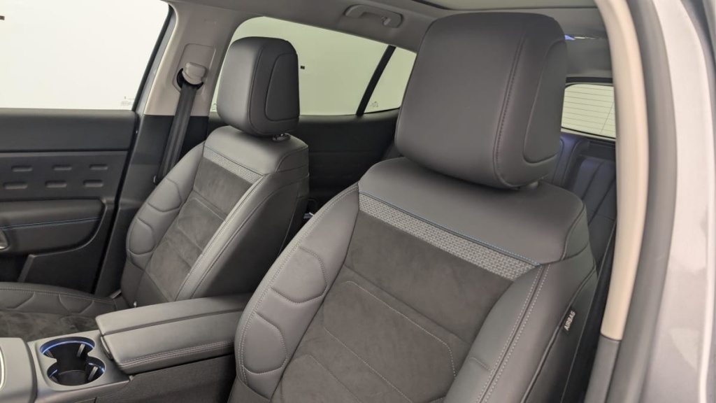 CITROEN C5 Aircross Hybride Rechargeable 225 e-EAT8 Shine - ref: 1-360878 - Photo 16