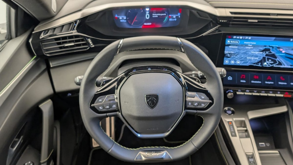 PEUGEOT 408 Hybrid 145 e-DCS6 GT - ref: 1-361115 - Photo 14