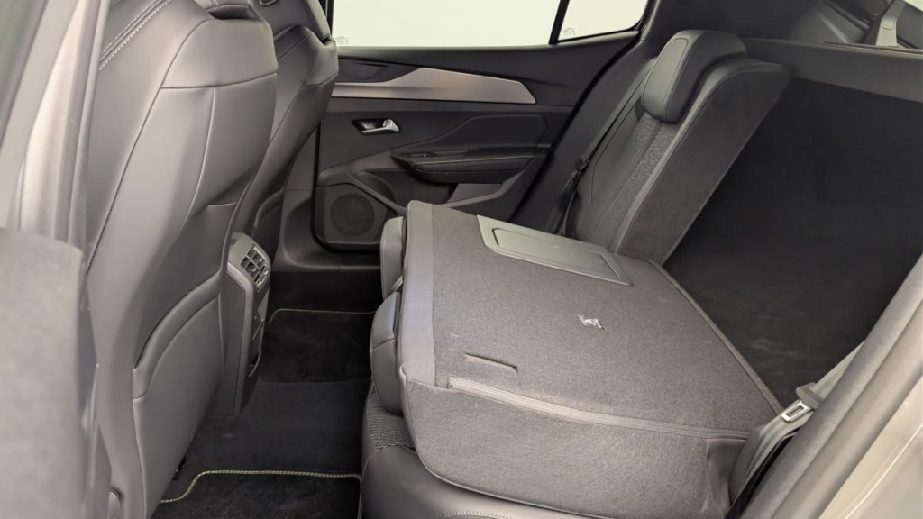 PEUGEOT 408 Hybrid 145 e-DCS6 GT - ref: 1-361148 - Photo 12