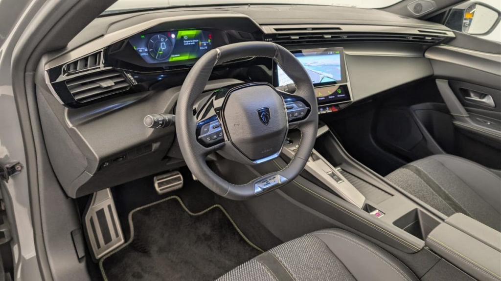 PEUGEOT 408 Hybrid 145 e-DCS6 GT - ref: 1-361148 - Photo 15