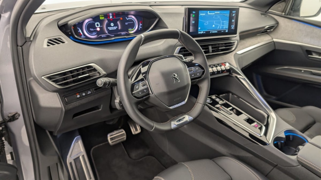 PEUGEOT 3008 Hybrid 136 e-DCS6 GT - ref: 1-361272 - Photo 15